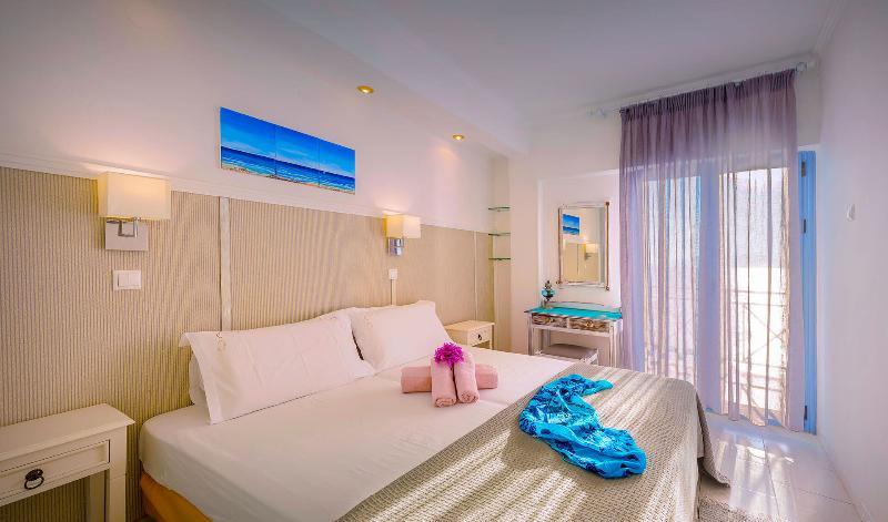 Avlakia Hotel 2*